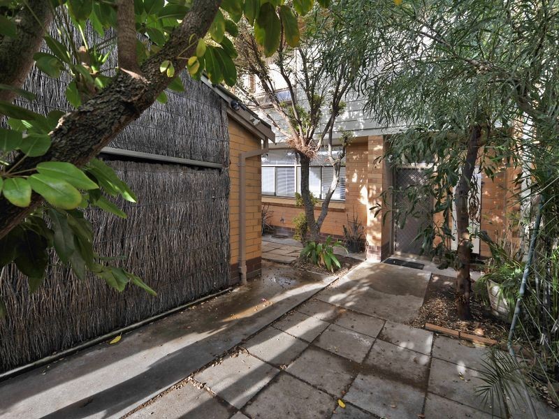 85 Sportsmans Drive, West Lakes SA 5021