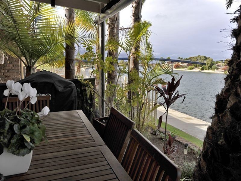 3/5 Redsails Court, West Lakes Shore SA 5020