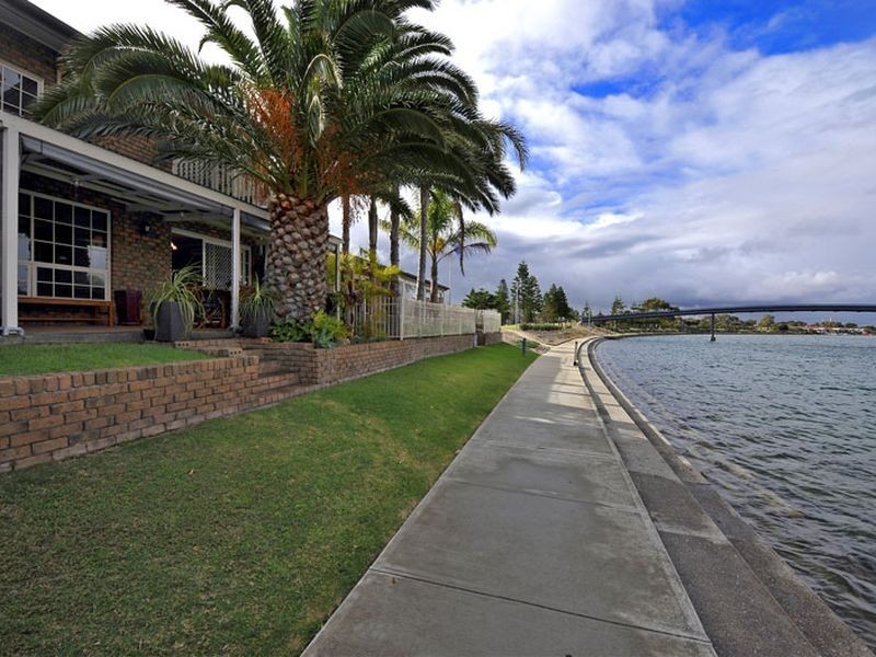 3/5 Redsails Court, West Lakes Shore SA 5020