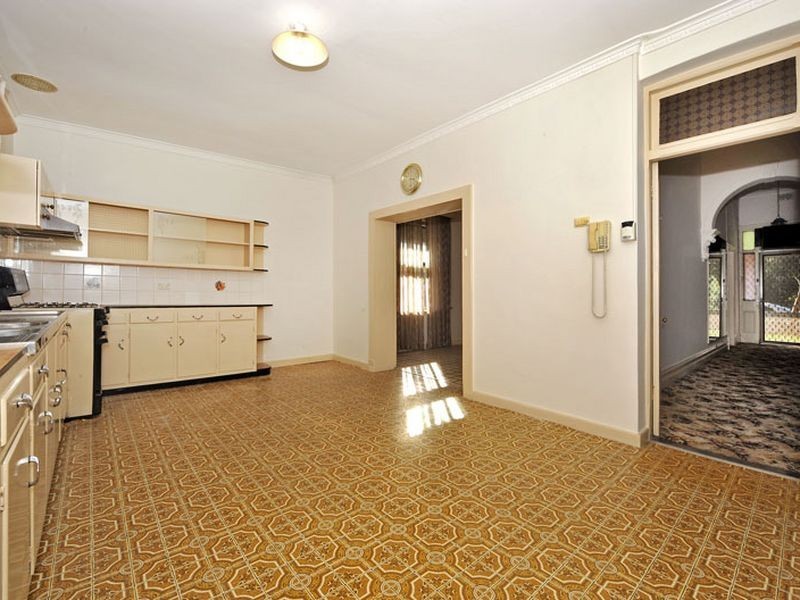 13 Gawler Avenue, Welland SA 5007