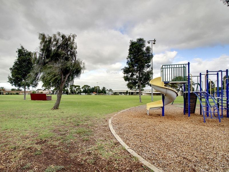 8 Machin Street, Woodville South SA 5011