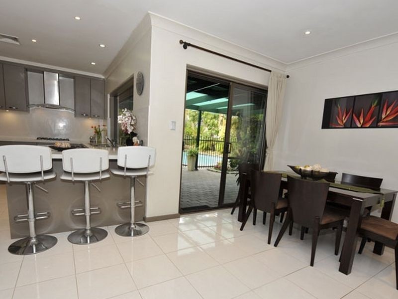 9 Fisher Place, West Lakes SA 5021