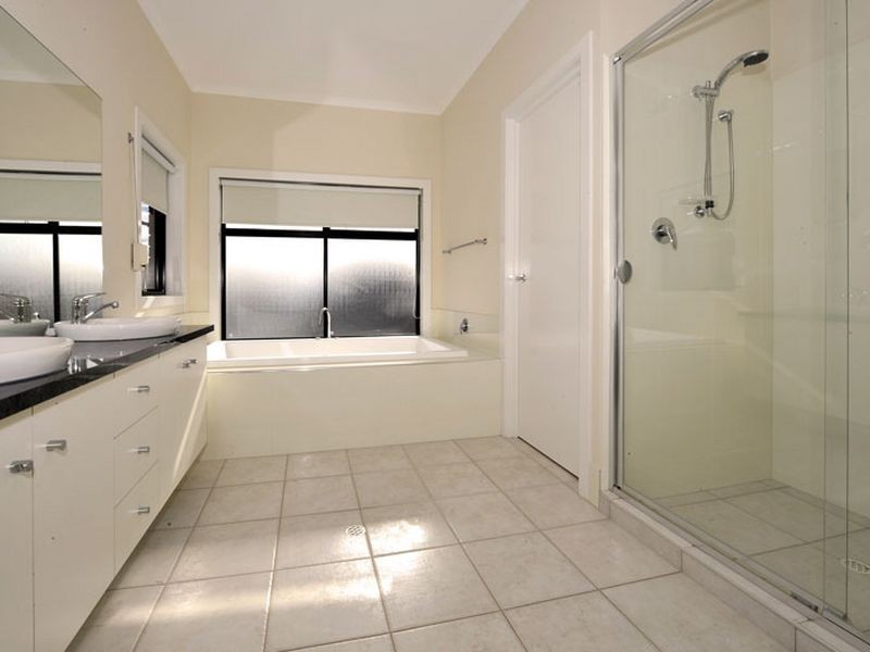 2 Andros Street, Mawson Lakes SA 5095