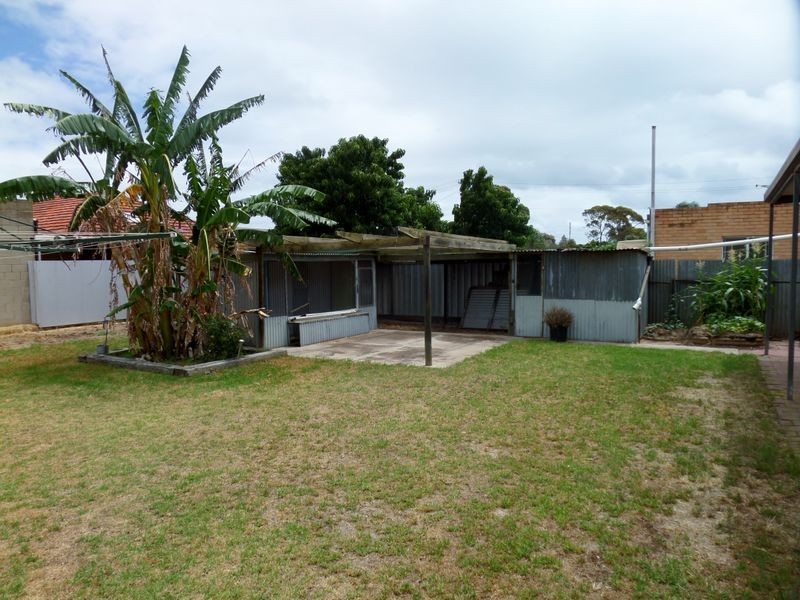 18 First Avenue, Seaton SA 5023
