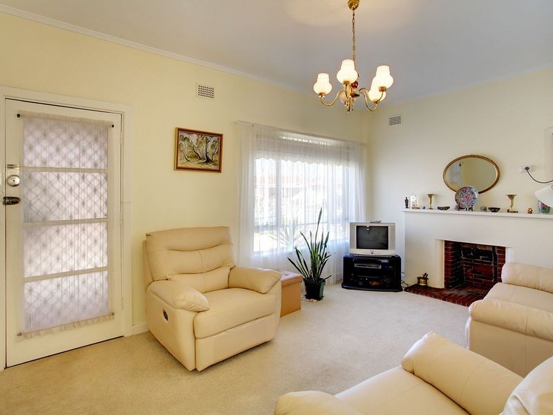 17 Tunbridge Street, Woodville South SA 5011