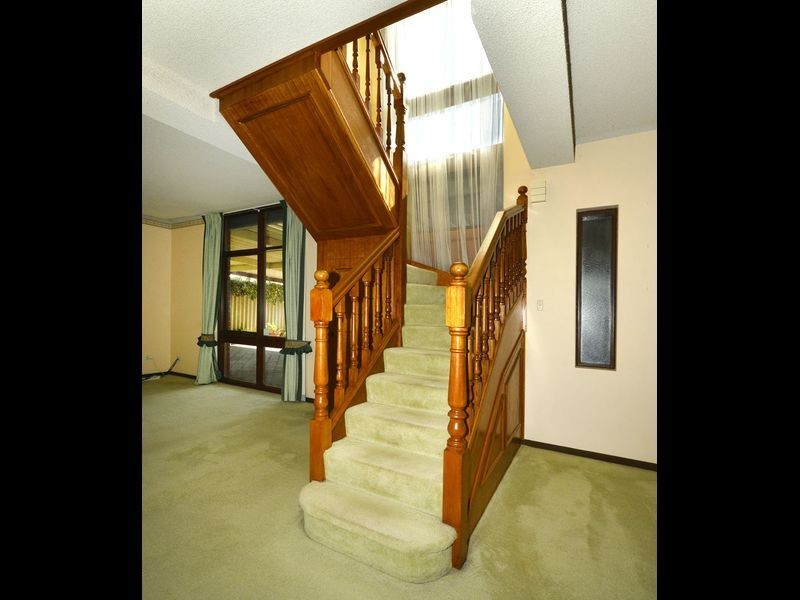 6 Mooloola Way, West Lakes Shore SA 5020