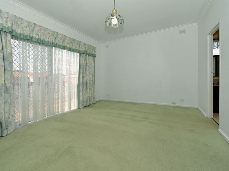 6 Mooloola Way, West Lakes Shore SA 5020