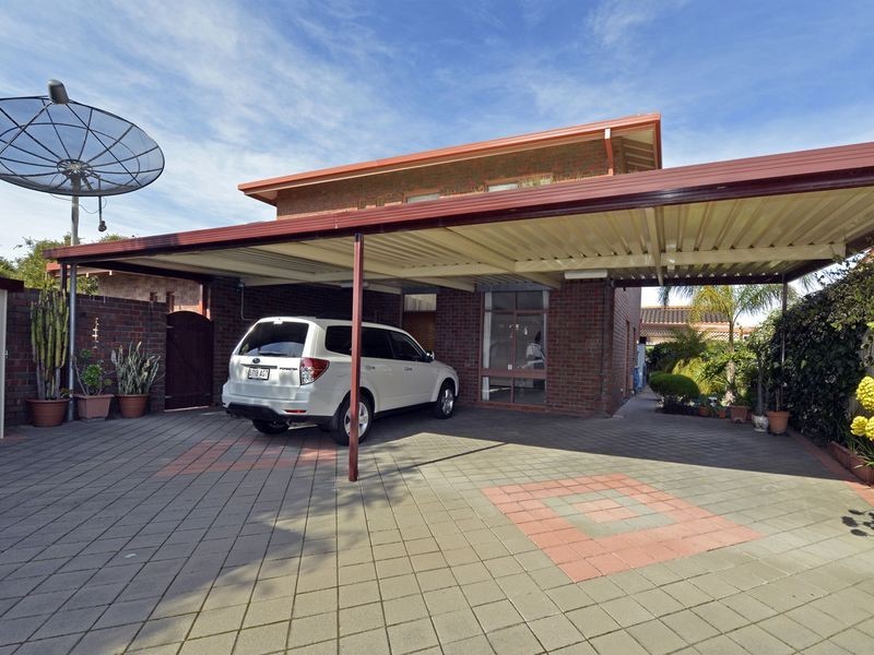 6 Mooloola Way, West Lakes Shore SA 5020