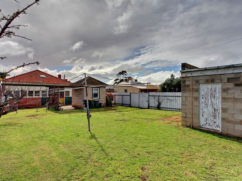 26 Hodgeman Road, Pennington SA 5013