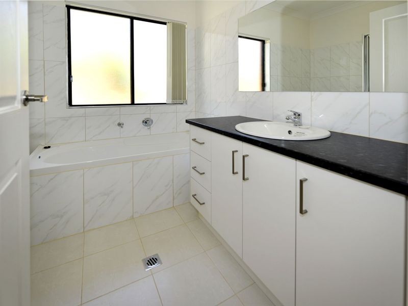 11 Ward Street, Pennington SA 5013
