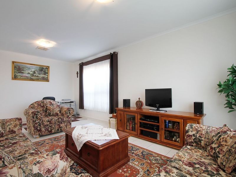 8 Emma Street, Athol Park SA 5012