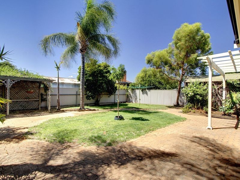 23 Poole Avenue, Woodville South SA 5011