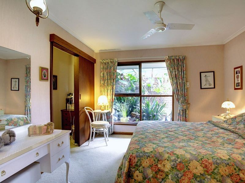 1 Anthea Court, West Lakes SA 5021