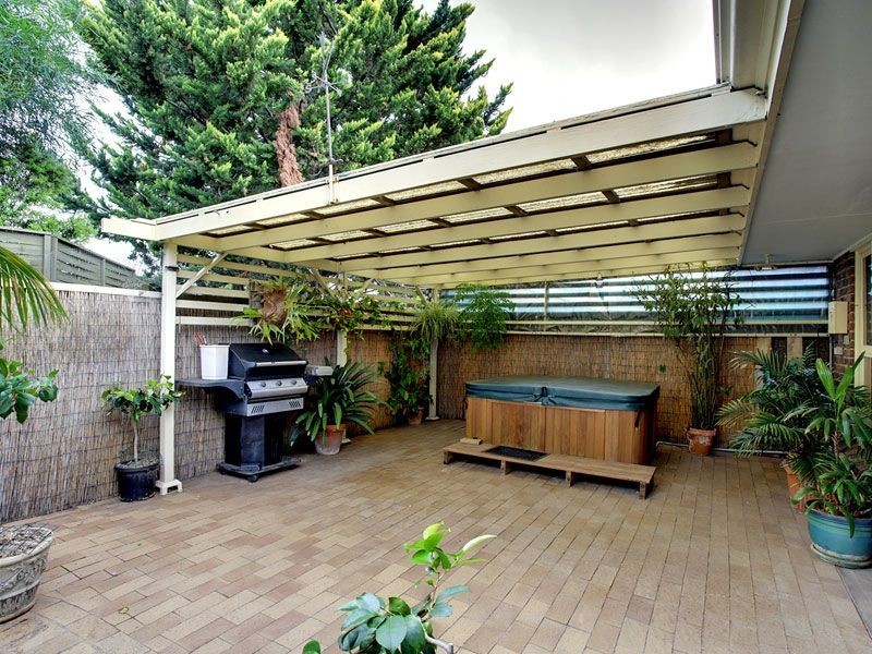 1 Anthea Court, West Lakes SA 5021