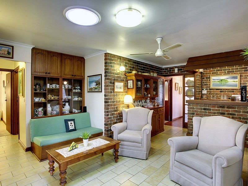 1 Anthea Court, West Lakes SA 5021