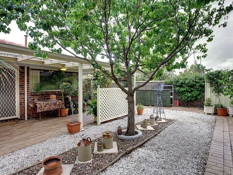 1 Anthea Court, West Lakes SA 5021