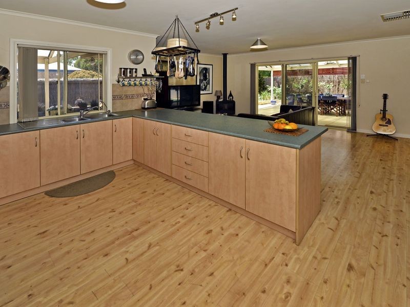 9 St James Boulevard, Brompton SA 5007
