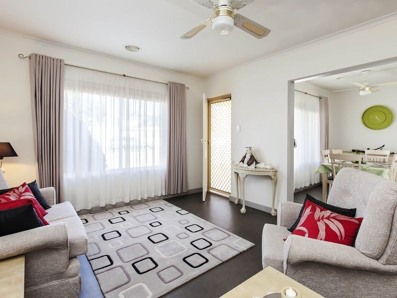 2/21 Fourth Avenue (Enter from Albert Parade), Semaphore Park SA 5019