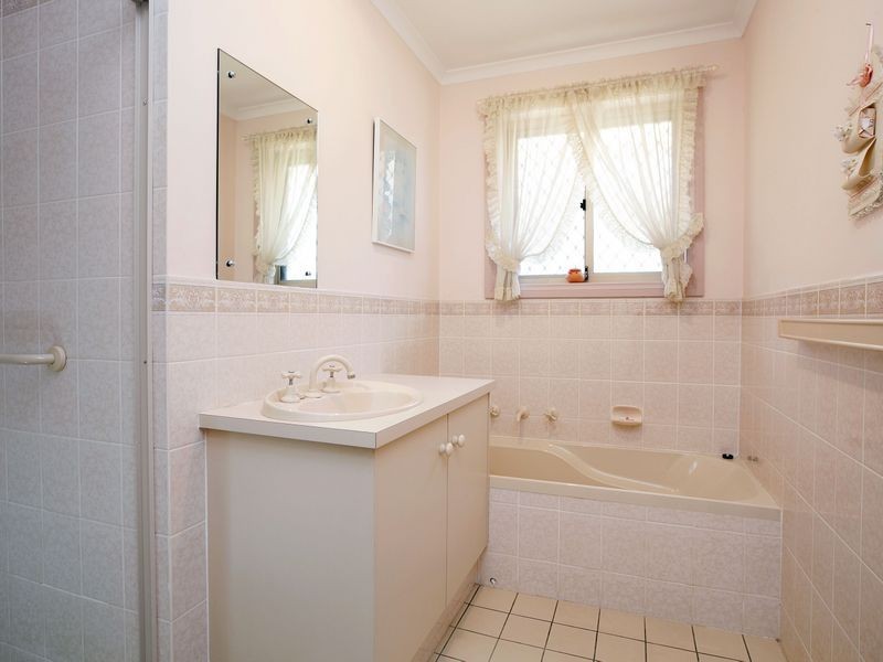 28 Davis Street, Woodville South SA 5011