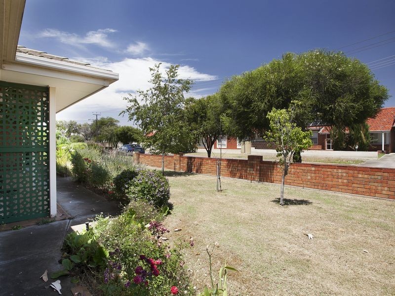 28 Davis Street, Woodville South SA 5011