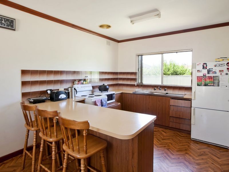 20 Hughes Avenue, Henley Beach SA 5022