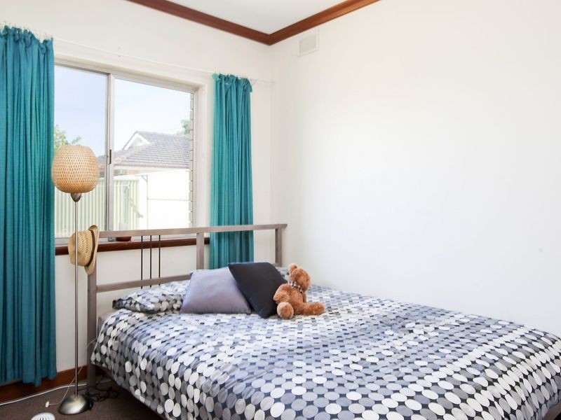 20 Hughes Avenue, Henley Beach SA 5022