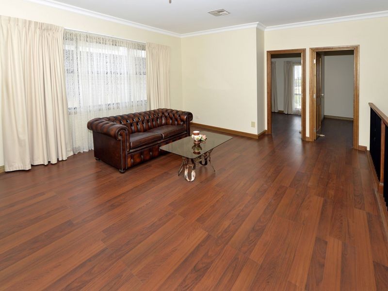 9 Azores Court, Mawson Lakes SA 5095