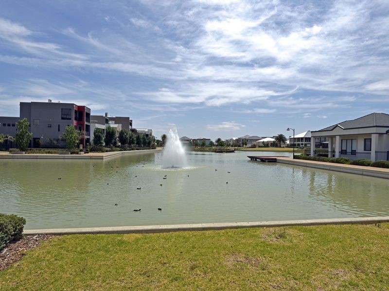 9 Azores Court, Mawson Lakes SA 5095