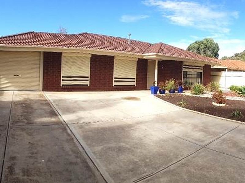 10 McQueen Court, Paralowie SA 5108