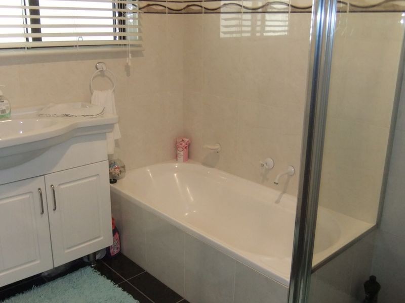 10 McQueen Court, Paralowie SA 5108