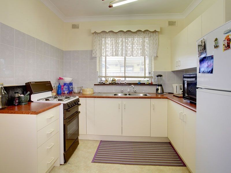 14 Trimmer Parade, Woodville West SA 5011