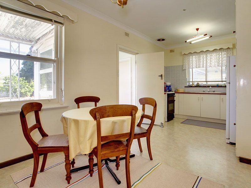 14 Trimmer Parade, Woodville West SA 5011