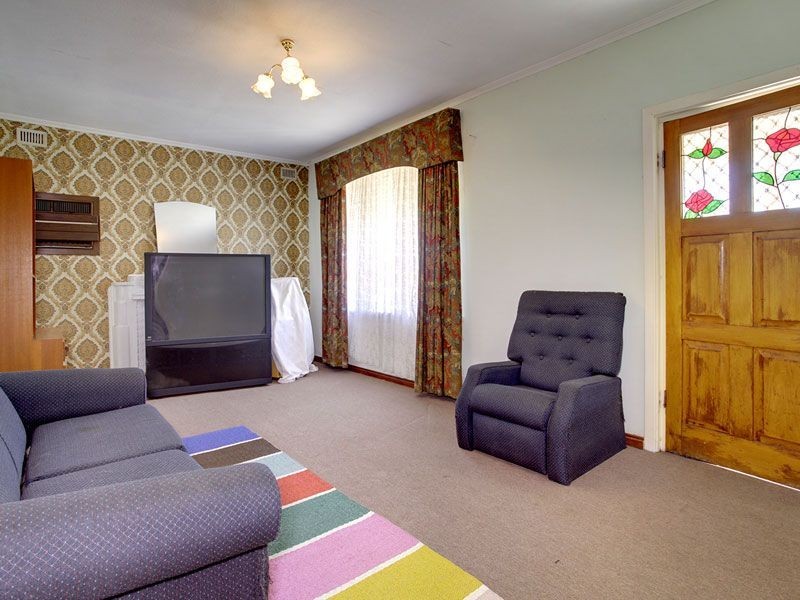 14 Trimmer Parade, Woodville West SA 5011