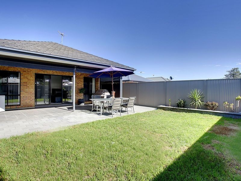 4 Londonderry Crescent, Mansfield Park SA 5012