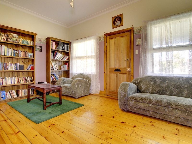 9 Curtis Street, Woodville South SA 5011