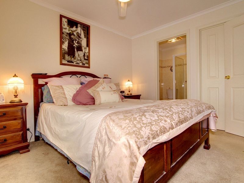 25 Irwin Street, Mansfield Park SA 5012