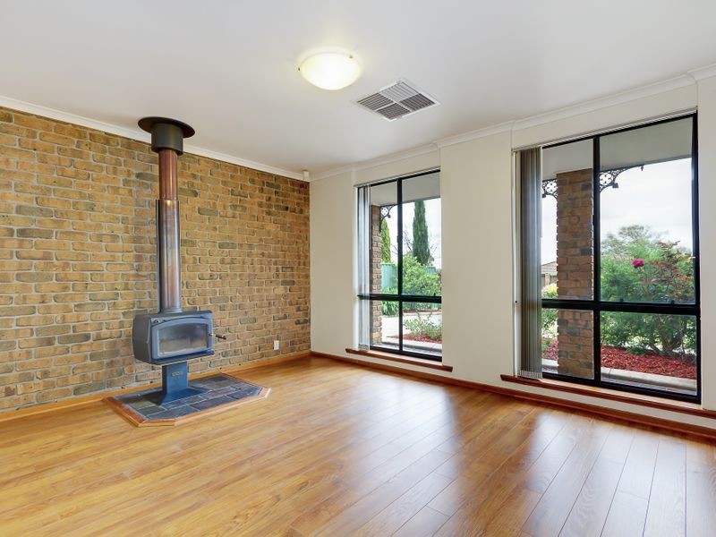 8 Basedows Street, Happy Valley SA 5159