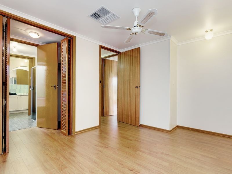 8 Basedows Street, Happy Valley SA 5159