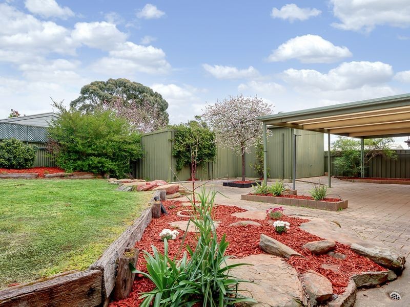 8 Basedows Street, Happy Valley SA 5159