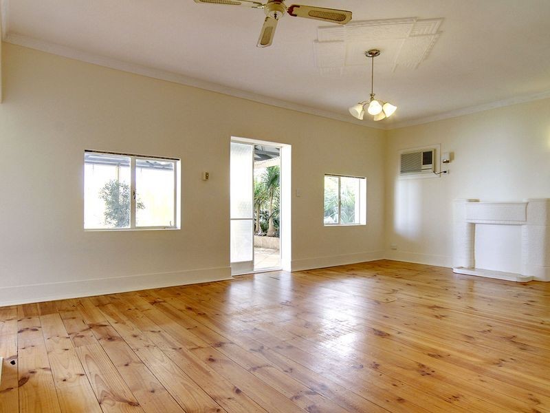 16 Thain Avenue, Findon SA 5023