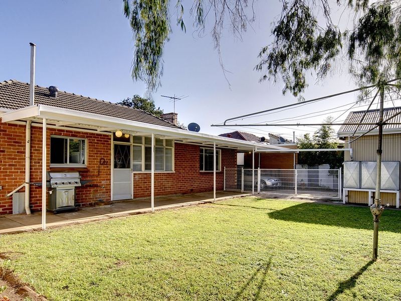 26 Glenrowan Road, Woodville South SA 5011