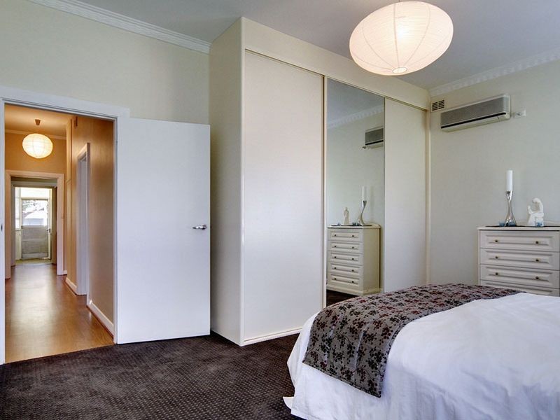 26 Glenrowan Road, Woodville South SA 5011