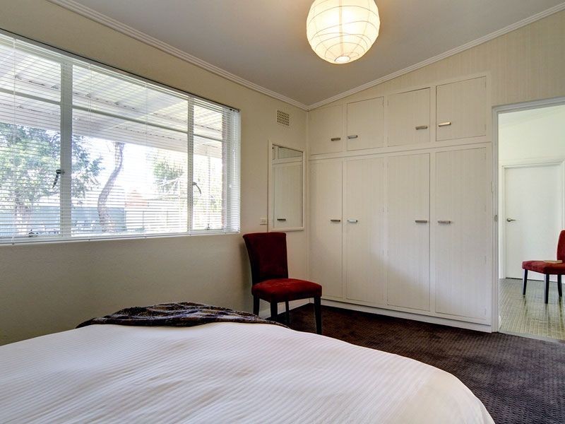 26 Glenrowan Road, Woodville South SA 5011