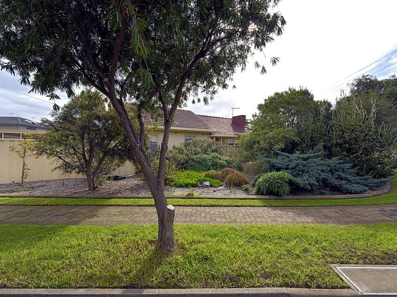 110 Halsey Road, Henley Beach South SA 5022