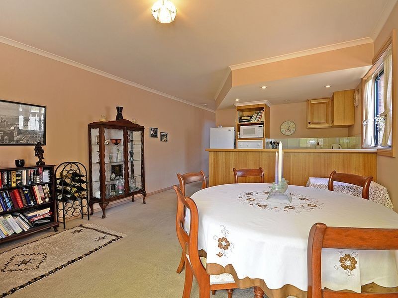 2/1 Baker Street, Renown Park SA 5008