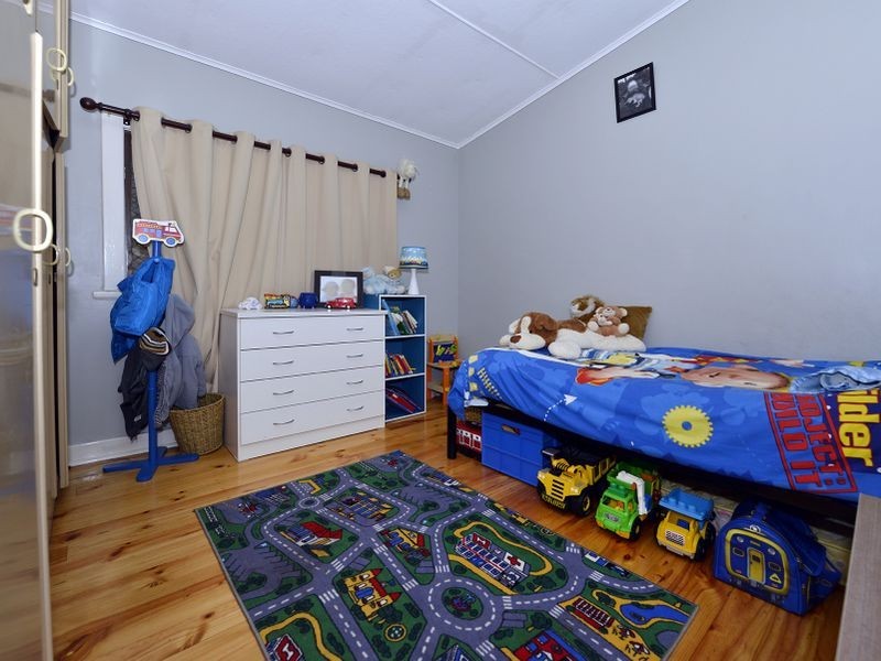 42 Dampier Avenue, Flinders Park SA 5025