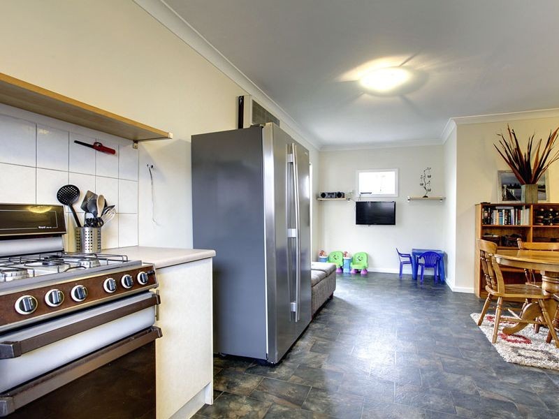 73 Maple Avenue, Royal Park SA 5014