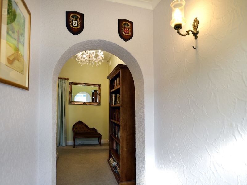 27 Findon Road, Woodville South SA 5011