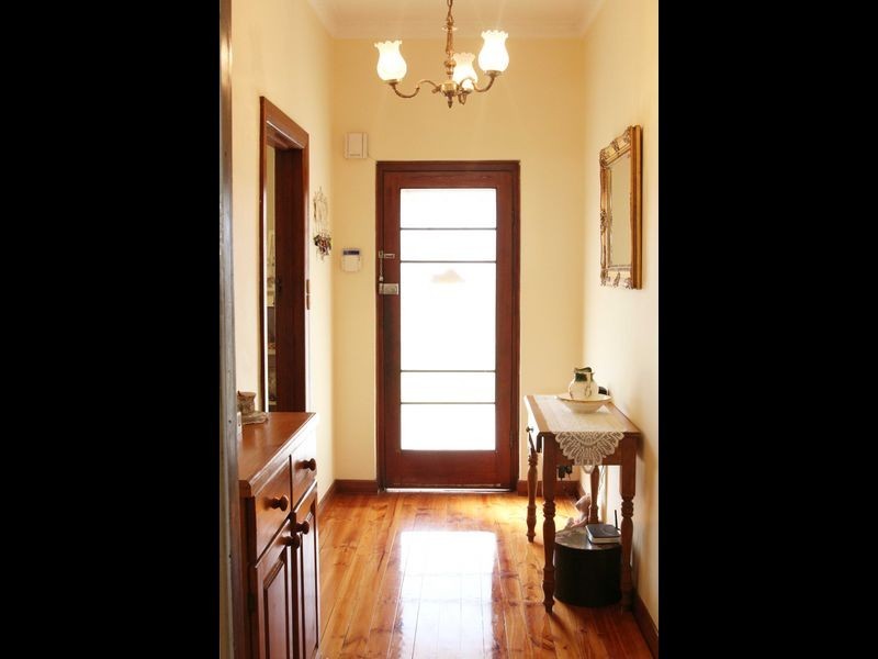 18 Queen Street, Pennington SA 5013