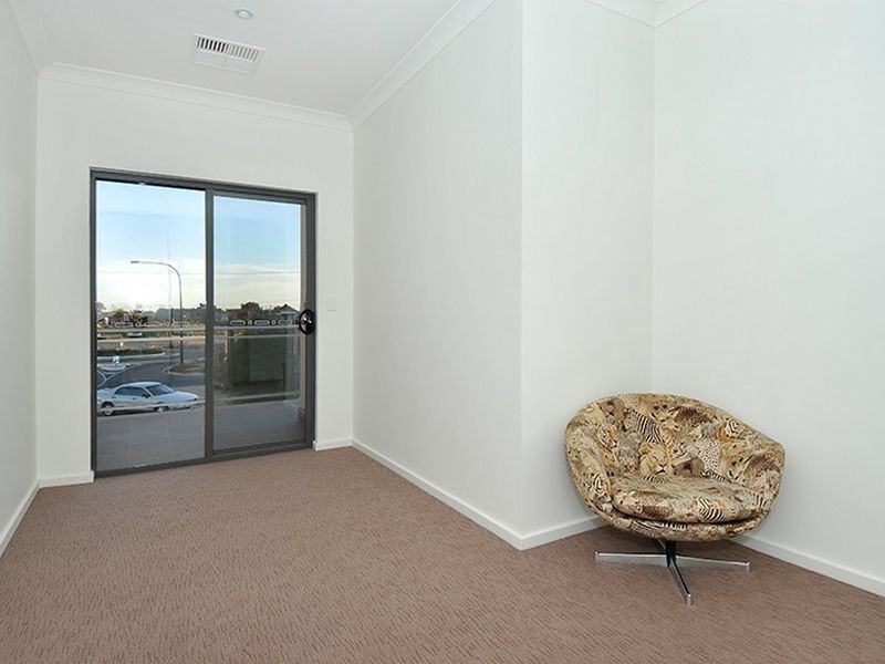 8 Hull Street, Brompton SA 5007